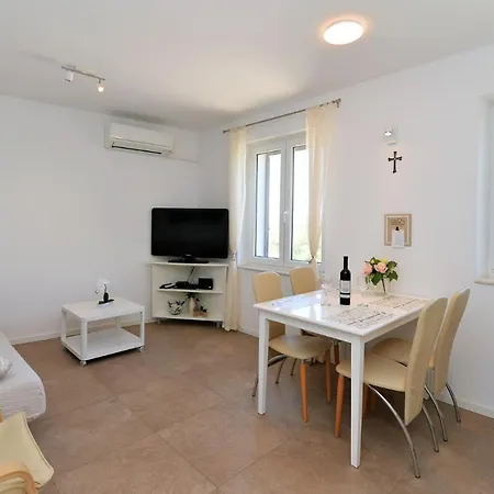 Apartment Vami With Sea View Murter