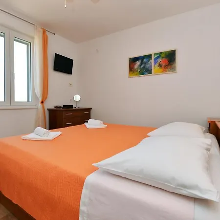 Vami With Sea View Apartment