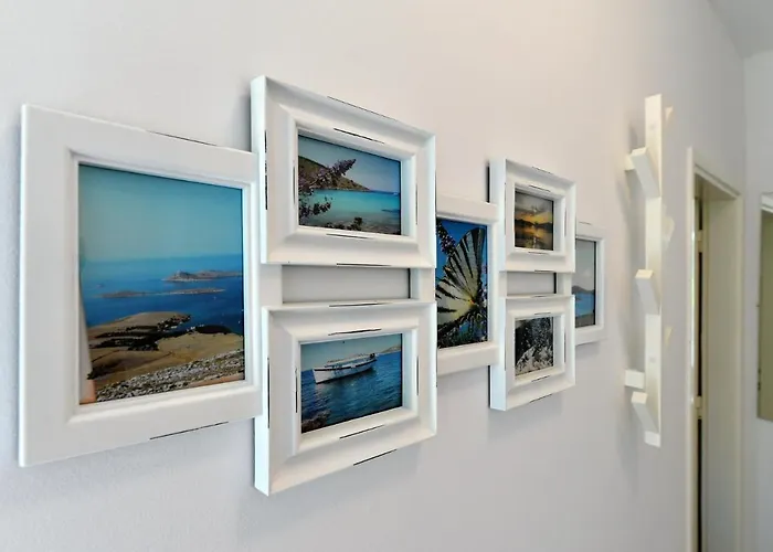 Vami With Sea View Апартаменты *