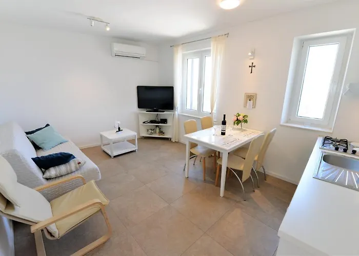 Апартаменты Vami With Sea View