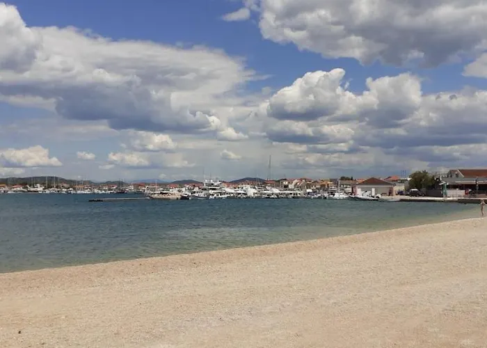 Vami With Sea View Апартаменты *