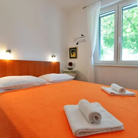 Vami With Sea View Apartment