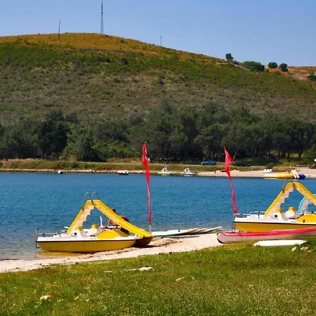 Vami With Sea View Apartment