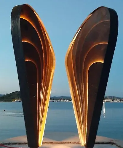 Vami With Sea View דירה מורטר