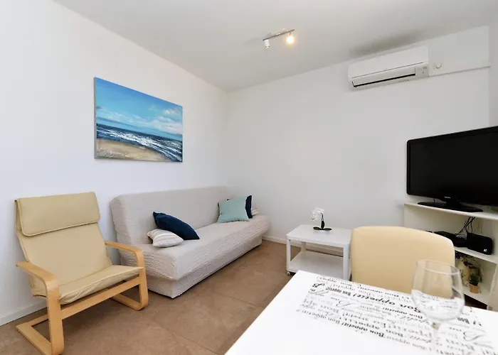 Vami With Sea View *