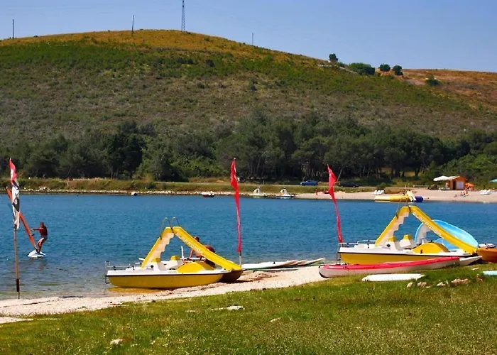 Vami With Sea View דירה